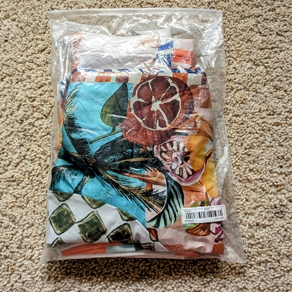 NWOT XL Women's 2 Piece Pajama Lounge Set, Tropical Paradise Pattern - Picture 14 of 14